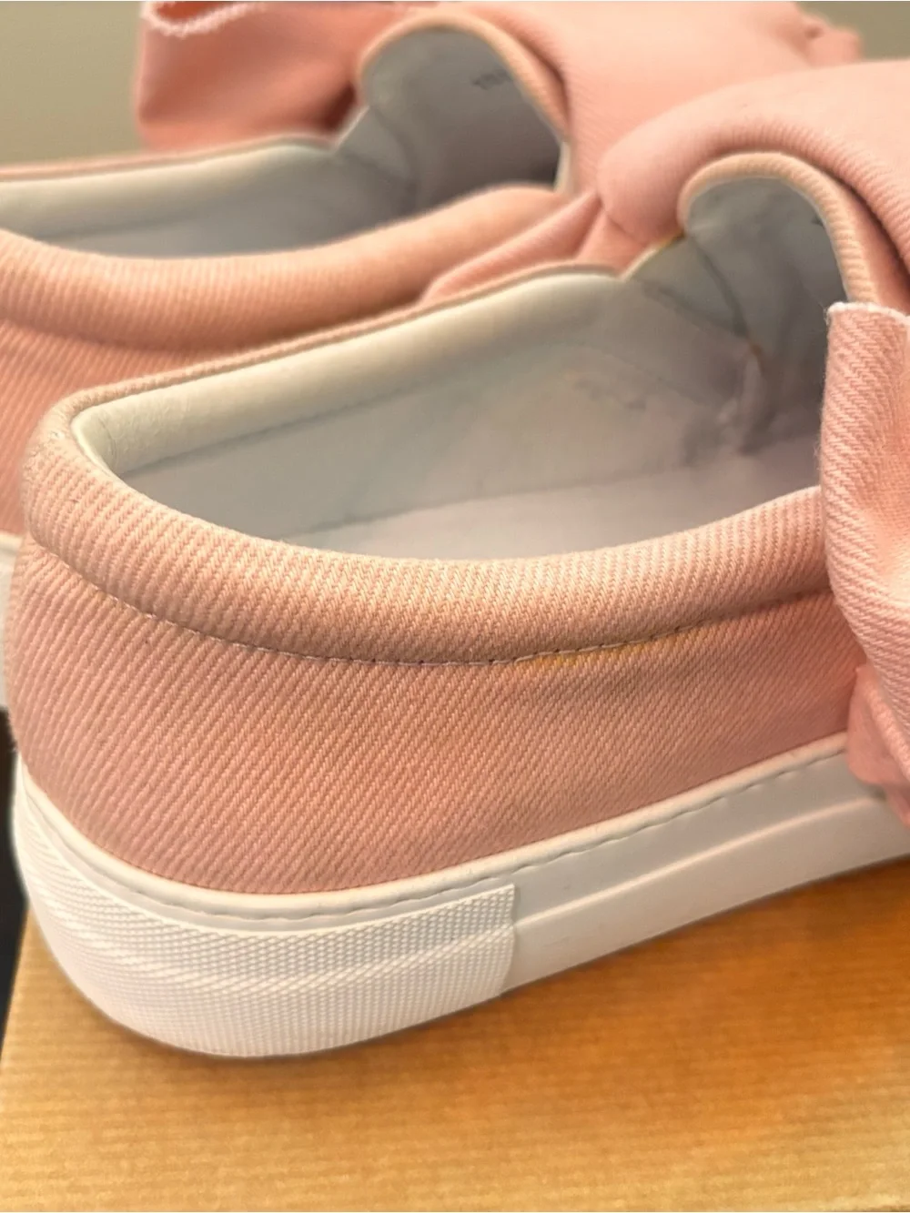 Joshua Sanders Pink Oversized Bow Slip-On Platform Sneakers Made in Italy